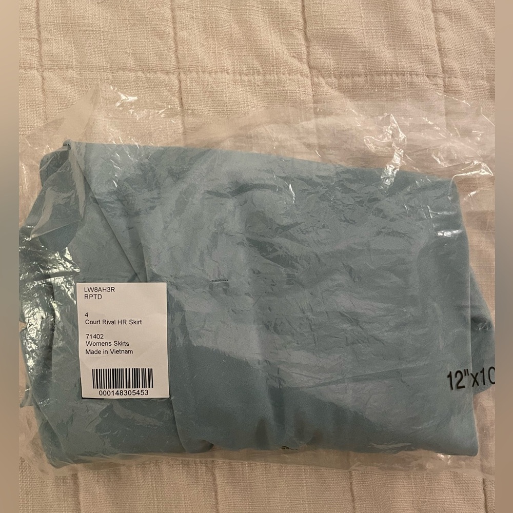 NWT Lululemon Court Rival High-Rise HR Skirt in Kohlrabi Green. Size 4. - Picture 11 of 11